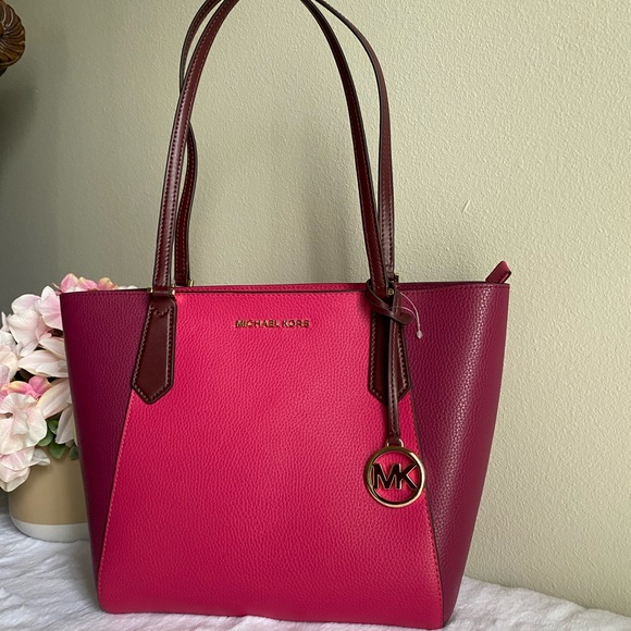 🌺Michael Kors Kimberly SM bonded tote🌺